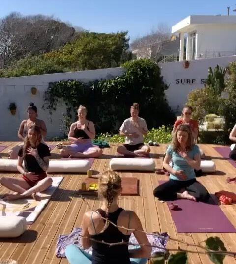 A super special time working with @surfspirit retreat these last few weeks.
🧘🏼‍♀️ 🏄🏻‍♀️ ☀️ 🌊 🌴 
.
.
#retreatsandalucia #yinyoga #vinyasaflow #yogaoutside #yogaanywhere #yogacañosdemeca #yogacadiz #yogaandalucia #yogaspain #yogaandsurf 
#yogainthesun #yogaenespaña